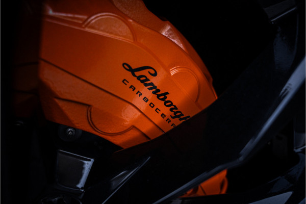 Lamborghini Urus 4.0 V8 - 5-zits l Akrapovic l Panorama l B&O | Dealer O.H.