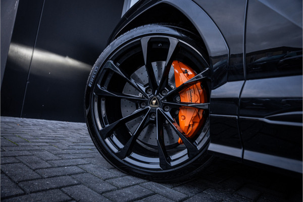 Lamborghini Urus 4.0 V8 - 5-zits l Akrapovic l Panorama l B&O | Dealer O.H.