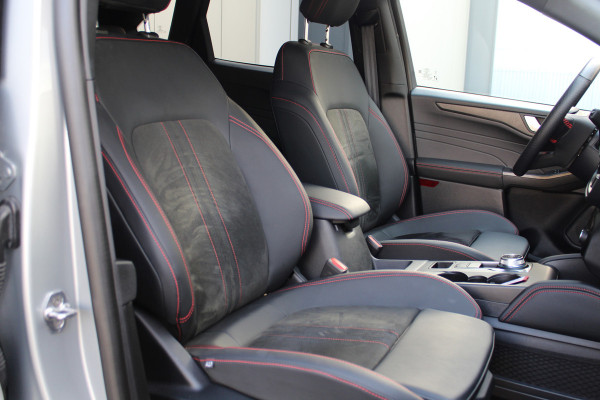 Ford Kuga 2.5-243pk PHEV ST-Line X. Van €. 54.937,- voor €. 43.735,- ! Trekgewicht van 2.100kg ! Elektr. verstelb. AGR stoelen voor, Stoel-, stuur-, voorraam- en achterbank verwarming, Elektr. panorama/schuif-kanteldak , Trekhaak elektr. wegklapbaar, B&O soundsyst. etc.