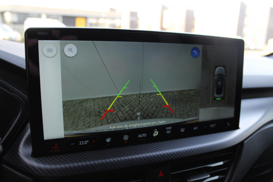 Ford Kuga 2.5-243pk PHEV ST-Line X. Van €. 54.937,- voor €. 43.735,- ! Trekgewicht van 2.100kg ! Elektr. verstelb. AGR stoelen voor, Stoel-, stuur-, voorraam- en achterbank verwarming, Elektr. panorama/schuif-kanteldak , Trekhaak elektr. wegklapbaar, B&O soundsyst. etc.