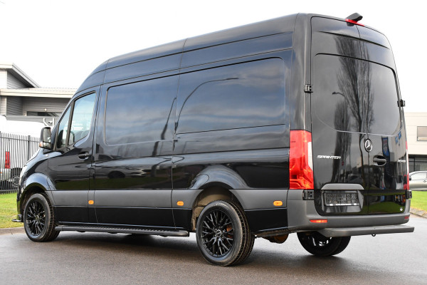 Mercedes-Benz Sprinter 317 1.9 CDI L2H2 RWD AMG Edition Camera, Cruise, Carplay, 170pk, Mistlampen, Multimedia, Automaat, Uniek!