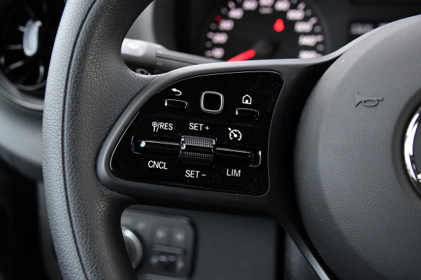 Mercedes-Benz Sprinter 317 1.9 CDI L2H2 RWD AMG Edition Camera, Cruise, Carplay, 170pk, Mistlampen, Multimedia, Automaat, Uniek!