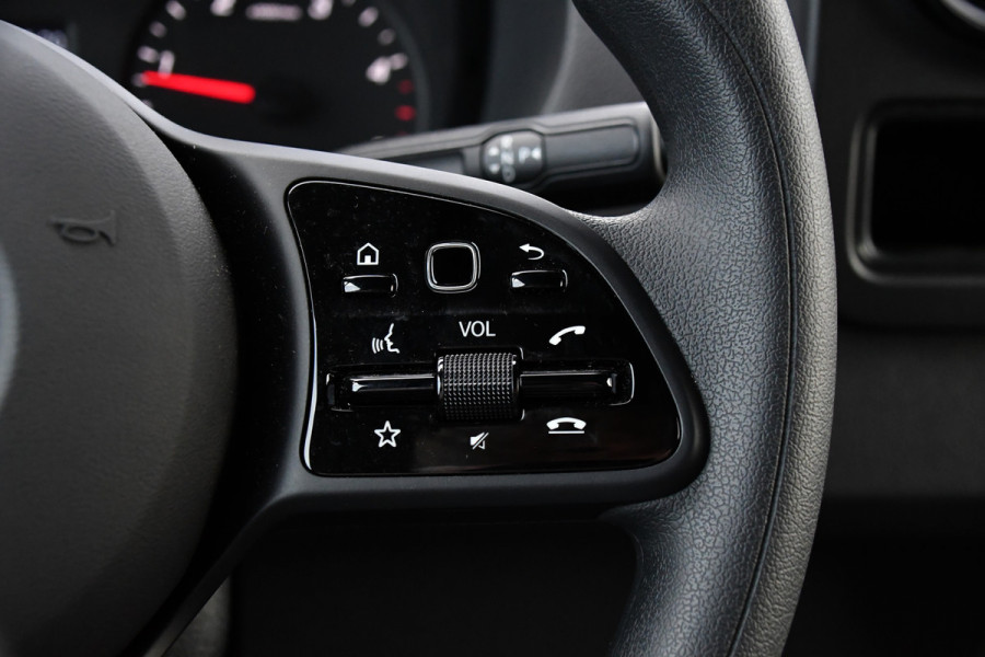 Mercedes-Benz Sprinter 317 1.9 CDI L2H2 RWD AMG Edition Camera, Cruise, Carplay, 170pk, Mistlampen, Multimedia, Automaat, Uniek!