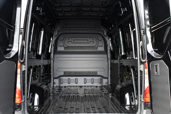 Mercedes-Benz Sprinter 317 1.9 CDI L2H2 RWD AMG Edition Camera, Cruise, Carplay, 170pk, Mistlampen, Multimedia, Automaat, Uniek!