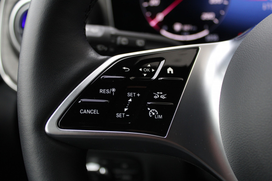 Mercedes-Benz V-Klasse 300d / XXL / 4-Matic / DC / Black Edition / 2x Elec Schuifdeur / Burmester / 360 Camera / Vol Opties / NIEUWSTAAT