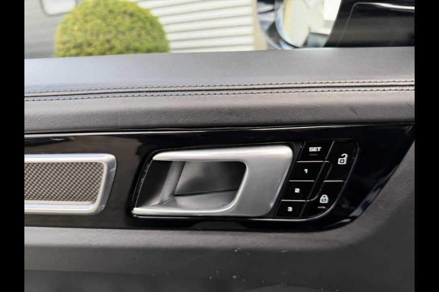 Porsche Cayenne 4.0 Turbo S E-Hybrid 680 PK | Keramische Remmen | Panoramadak | Head-Up Display | 360* Camera | Carbon | Elektrische Trekhaak |
