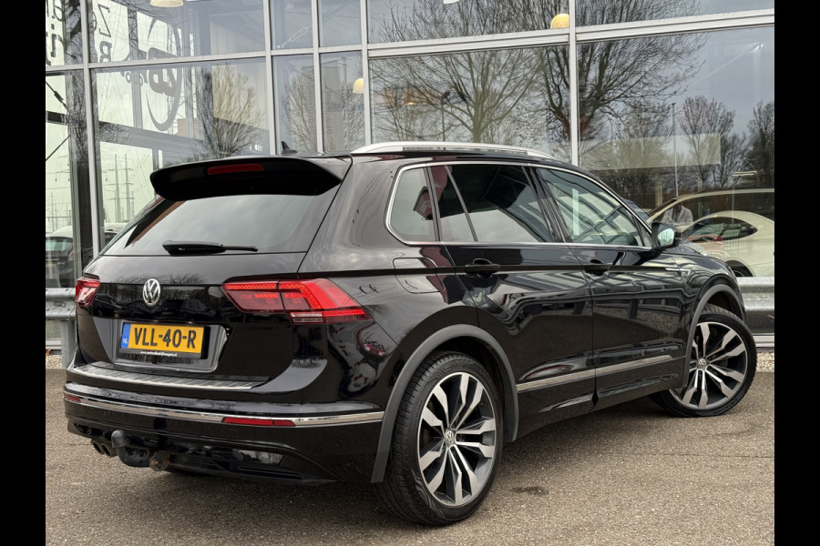 Volkswagen Tiguan 2.0 TDI 4Motion R-line | Grijs kent. | Pano | Virutal | ACC | Trekhaak