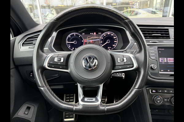 Volkswagen Tiguan 2.0 TDI 4Motion R-line | Grijs kent. | Pano | Virutal | ACC | Trekhaak