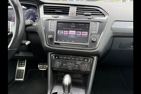 Volkswagen Tiguan 2.0 TDI 4Motion R-line | Grijs kent. | Pano | Virutal | ACC | Trekhaak