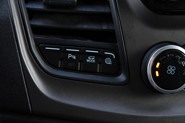 Ford Transit 350 2.0 TDCI L3H2 Raptor Edition Camera, Cruise, Carplay, 170pk, Trekhaak, Multimedia, Sensoren, Uniek!