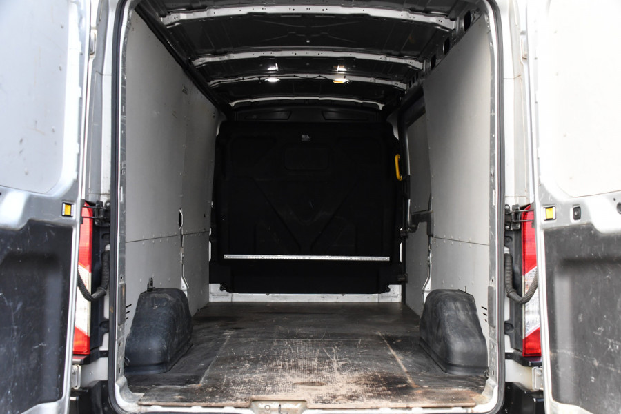 Ford Transit 350 2.0 TDCI L3H2 Raptor Edition Camera, Cruise, Carplay, 170pk, Trekhaak, Multimedia, Sensoren, Uniek!