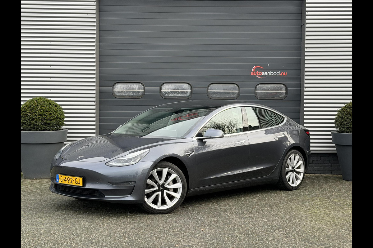 Tesla Model 3 Long Range AWD 75 kWh | Autopilot | Panoramadak | Camera | Lederen Bekleding | 19 Inch Lichtmetalen Velgen |
