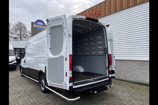 Iveco Daily 35S14V 2.3 410 L4H2 Himatic automaat / vaste prijs rijklaar € 23.950 ex btw / lease vanaf € 391 / euro 6 / laadruimte 470 cm lang / trekhaak 3500 kg !