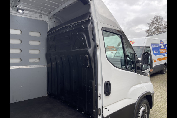 Iveco Daily 35S14V 2.3 410 L4H2 Himatic automaat / vaste prijs rijklaar € 23.950 ex btw / lease vanaf € 391 / euro 6 / laadruimte 470 cm lang / trekhaak 3500 kg !