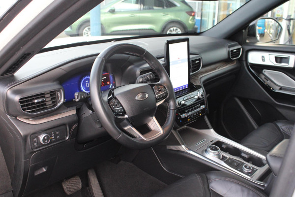 Ford Explorer 3.0 V6 EcoBoost PHEV Platinum | Trekhaak | Stoelverwarming + Koeling | 360 Camera | Adaptive Cruise Control | Climate Control | Navigatie |