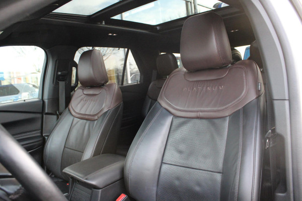 Ford Explorer 3.0 V6 EcoBoost PHEV Platinum | Trekhaak | Stoelverwarming + Koeling | 360 Camera | Adaptive Cruise Control | Climate Control | Navigatie |