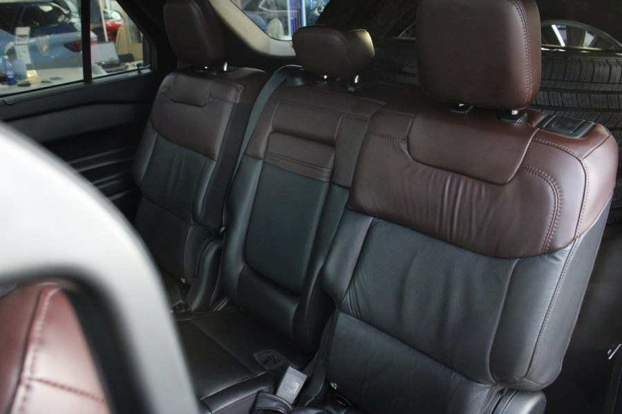 Ford Explorer 3.0 V6 EcoBoost PHEV Platinum | Trekhaak | Stoelverwarming + Koeling | 360 Camera | Adaptive Cruise Control | Climate Control | Navigatie |