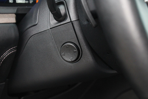 Ford Explorer 3.0 V6 EcoBoost PHEV Platinum | Trekhaak | Stoelverwarming + Koeling | 360 Camera | Adaptive Cruise Control | Climate Control | Navigatie |