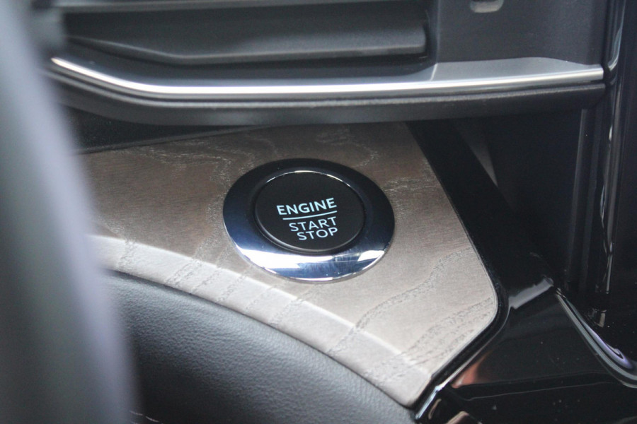 Ford Explorer 3.0 V6 EcoBoost PHEV Platinum | Trekhaak | Stoelverwarming + Koeling | 360 Camera | Adaptive Cruise Control | Climate Control | Navigatie |