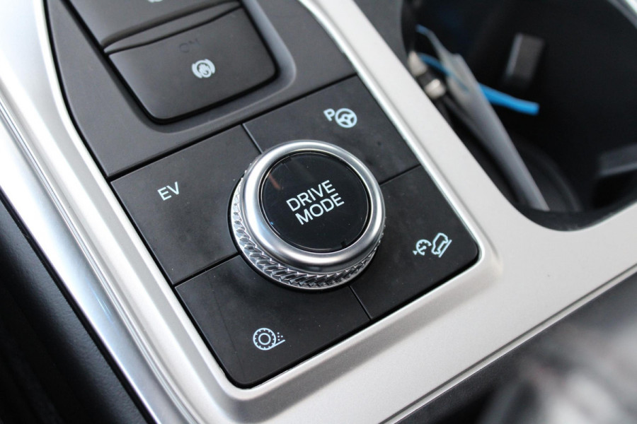 Ford Explorer 3.0 V6 EcoBoost PHEV Platinum | Trekhaak | Stoelverwarming + Koeling | 360 Camera | Adaptive Cruise Control | Climate Control | Navigatie |