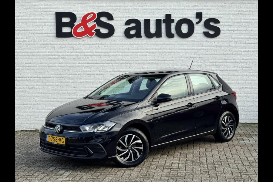 Volkswagen Polo 1.0 TSI Life Automaat Airco Adaptive cruise Full LED Navi Apple / Android Bleutooth Parkeersensoren voor / achter