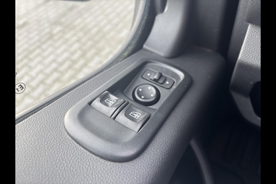 Opel Movano 2.3 Turbo L2H2*ECC*CRUISE*NAVI*HAAK*CAM*IMPERIAAL*