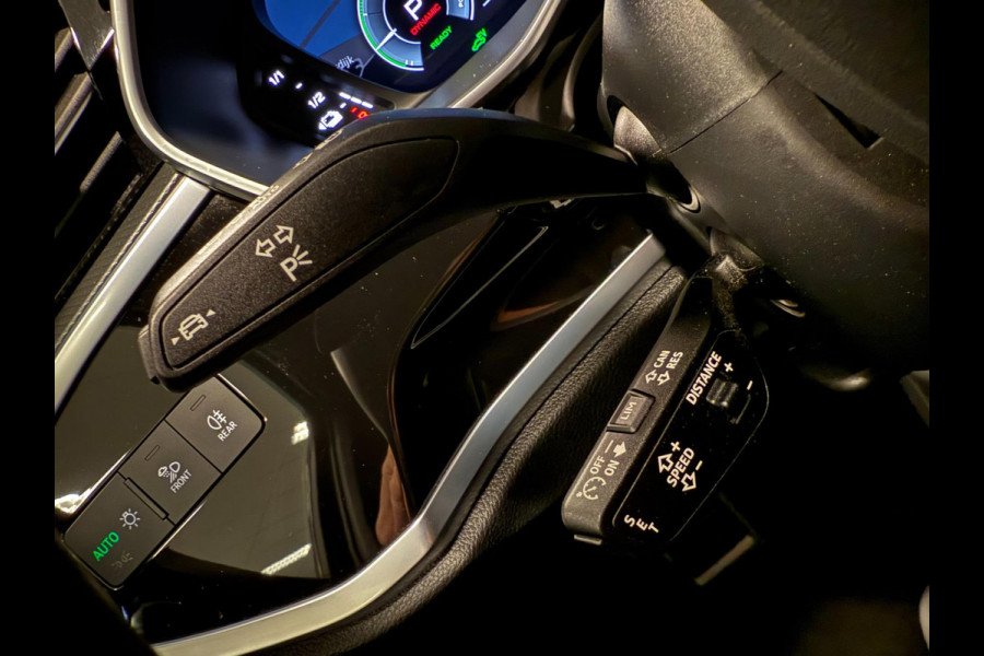 Audi Q3 Sportback 45 TFSI e 2 X S-LINE BLACK-LINE 20'' NAVI/M-STOELEN/DAB/CAM/A-CRUISE/ECC/PDC///