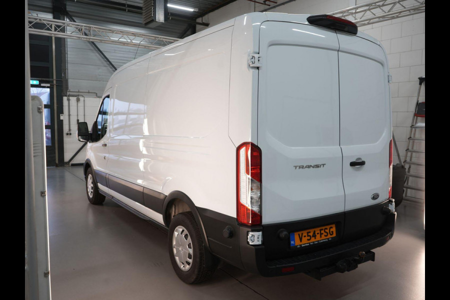 Ford Transit 350 2.0 TDCI L3H2 Trend 130pk | Navigatie Pack | Safety en Comfort Pack | Trekhaak