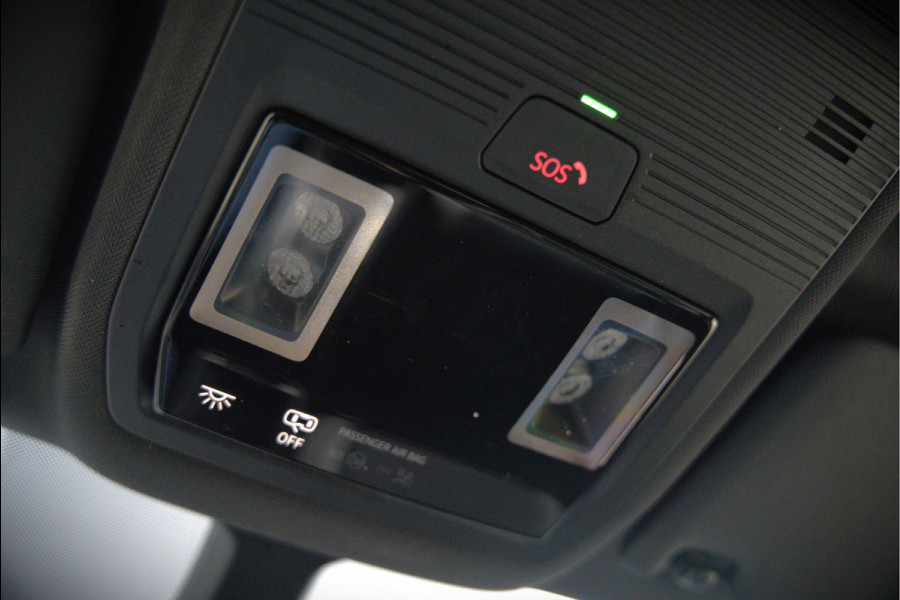 Volkswagen ID.3 First Plus 58 kWh | Stoelverwarming | Trekhaak | Camera | Adaptive Cruise Control | Navigatie | Standkachel | Keyless | Parkeersensoren | LED | Apple Carplay | BTW |