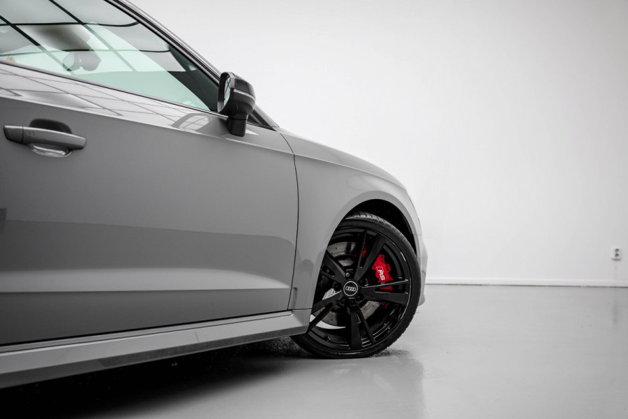 Audi RS3 Sportback 2.5 TFSI quattro |Pano|B&O|Org.NL|Virtual|Adaptive|Keyless|