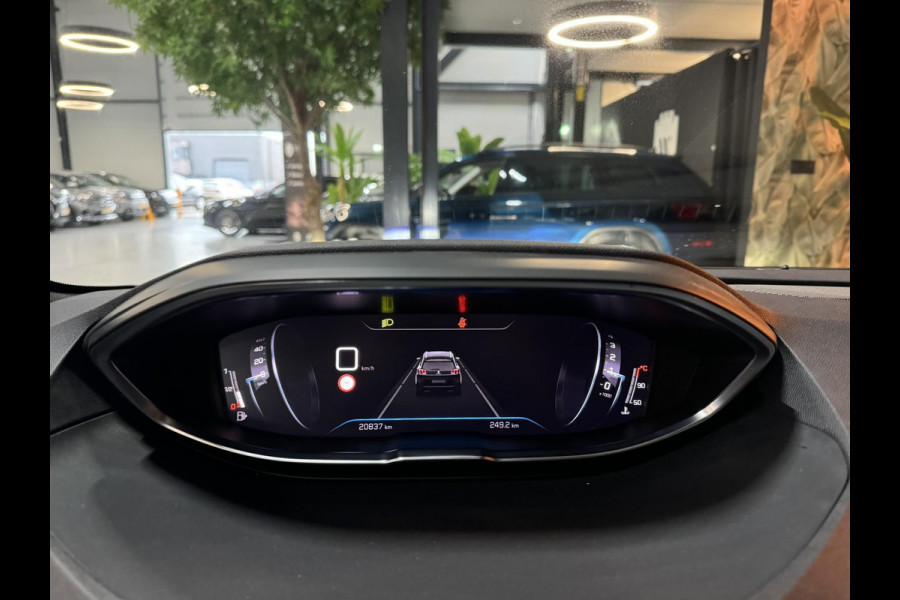 Peugeot 5008 1.2 PureTech GT 7P. Garantie Carplay Memory Massage Sfeer StoelVW Camera Leder ACC Clima Navi Led Dab PDC Rijklaar