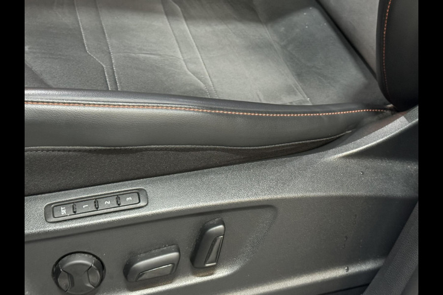 Seat Ateca 1.5 TSI FR Business Intense Garantie Memory Carplay Camera StuurVW StoelVW Sfeer ACC Navi Clima Led Dab PDC Rijklaar