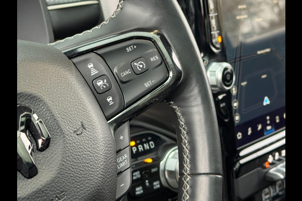 Dodge Ram 1500 Limited Night 5.7L 401pk LPG 4X4 Head-up SplitTailgate 360cam