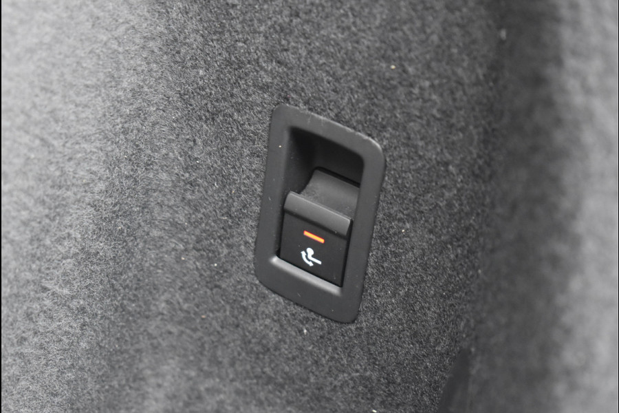 Audi Q3 Sportback 45 TFSI e S-Line 245 Pk Black Ed Chronos Grijs Metallic Navi Sfeer Trekhaak 19 Inch