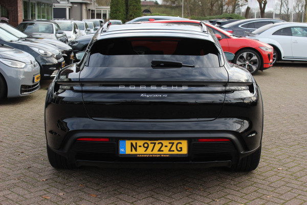 Porsche Taycan Cross Turismo 4 93 kWh / SoH 94.4% / Panoramadak / Camera / Leder / Sportchrono / 20'' / Luchtvering / Dodehoek / Sportstoelen / Stuurverwarming / Stoelverwarming / Bose / Cruise Control