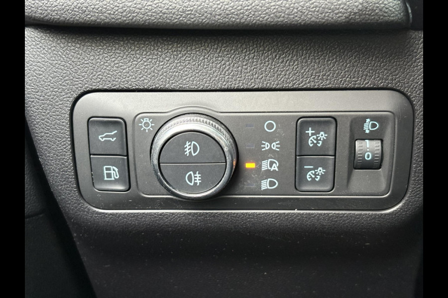 Ford Kuga 2.5 PHEV ST-Line 225pk | Driver Assistance Pack | Winterpack | Privacy Glass | All Weather Banden