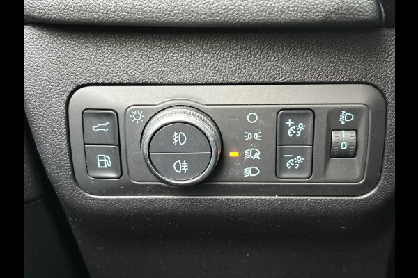 Ford Kuga 2.5 PHEV ST-Line 225pk | Driver Assistance Pack | Winterpack | Privacy Glass | All Weather Banden