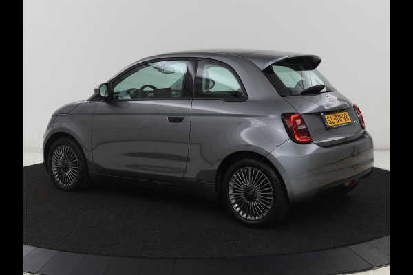 Fiat 500E Icon 45 kWh | 3 Fase | Camera | Carplay | Full LED | Navigatie | Keyless | Climate control | Cruise control | Bluetooth