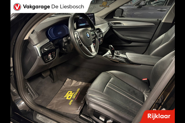 BMW 5 Serie Touring 530e xDrive High Executive / leer / pano / navi / trekhaak / Apple carplay
