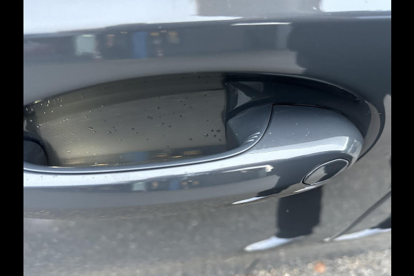 BMW 3-serie 330e High Executive VAN: €45.900,- VOOR: €41.877,- UW EINDEJAARSVOORDEEL: €4.023| M SPORT | SCHUIFDAK | LEDER | HARMAN KARDON | LASER LED | ELECTR STOELEN | KEYLESS | HEAD UP| DODE HOEK HERKENNING | STUURWIEL VERWARMING