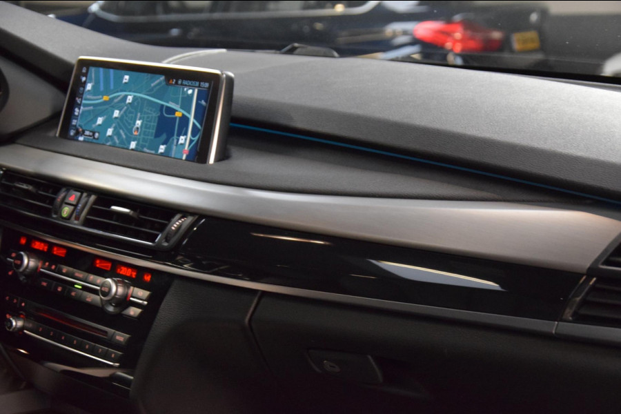 BMW X5 XDrive35i High Executive Navi|Leder|Panoramadak|Keyless-entry|Dealer onderhouden|Lane-assist|