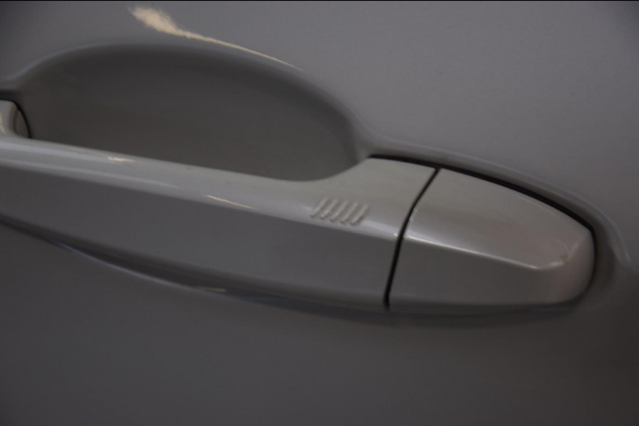 BMW X5 XDrive35i High Executive Navi|Leder|Panoramadak|Keyless-entry|Dealer onderhouden|Lane-assist|