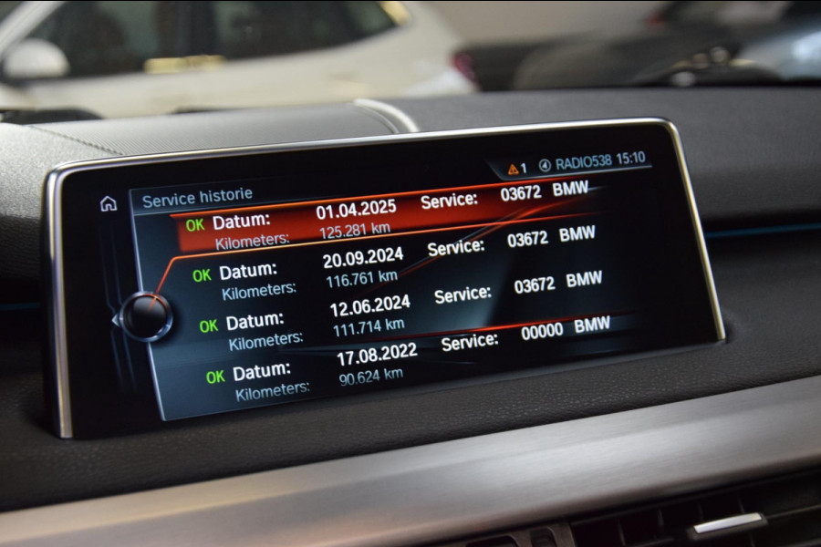 BMW X5 XDrive35i High Executive Navi|Leder|Panoramadak|Keyless-entry|Dealer onderhouden|Lane-assist|