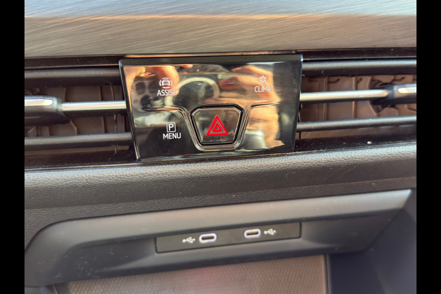 Volkswagen Golf 1.5 TSI Style / Nardo Grey !