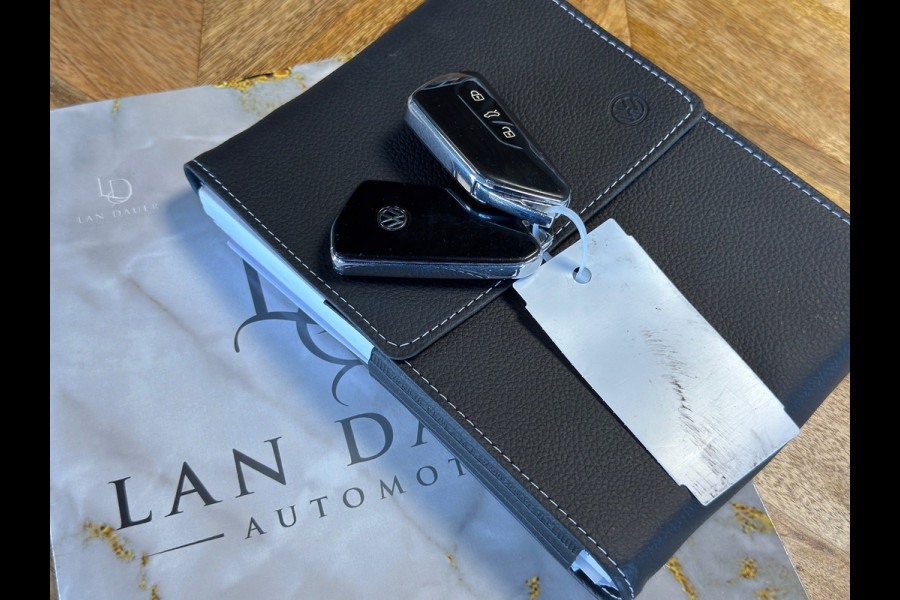 Volkswagen Golf 1.5 TSI Style / Nardo Grey !