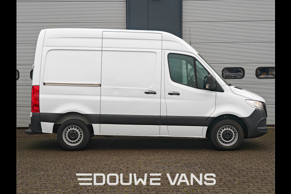 Mercedes-Benz Sprinter L1H2 211 MBUX Navigatie Camera Airco Trekhaak