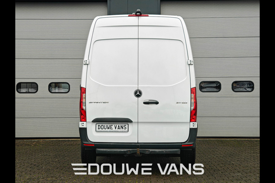 Mercedes-Benz Sprinter L1H2 211 MBUX Navigatie Camera Airco Trekhaak
