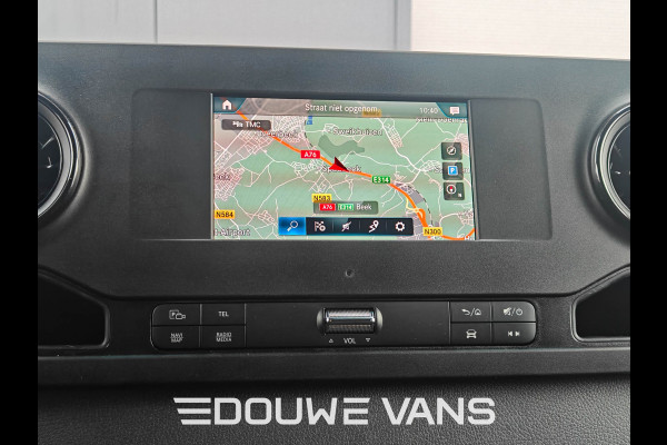 Mercedes-Benz Sprinter L1H2 211 MBUX Navigatie Camera Airco Trekhaak