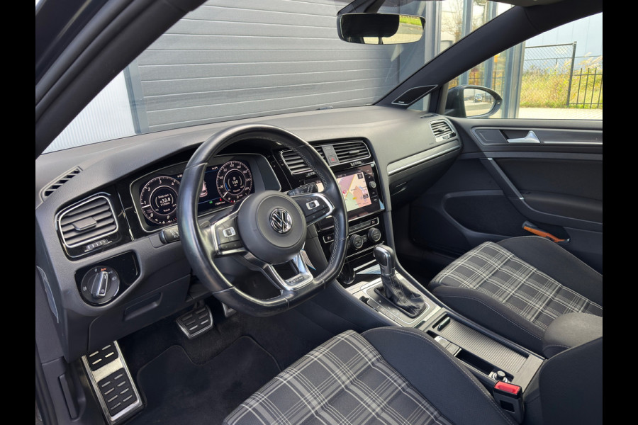 Volkswagen Golf 2.0 GTD / DSG / NAP / CARPLAY / NAP /