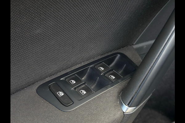 Volkswagen Golf 2.0 GTD / DSG / NAP / CARPLAY / NAP /